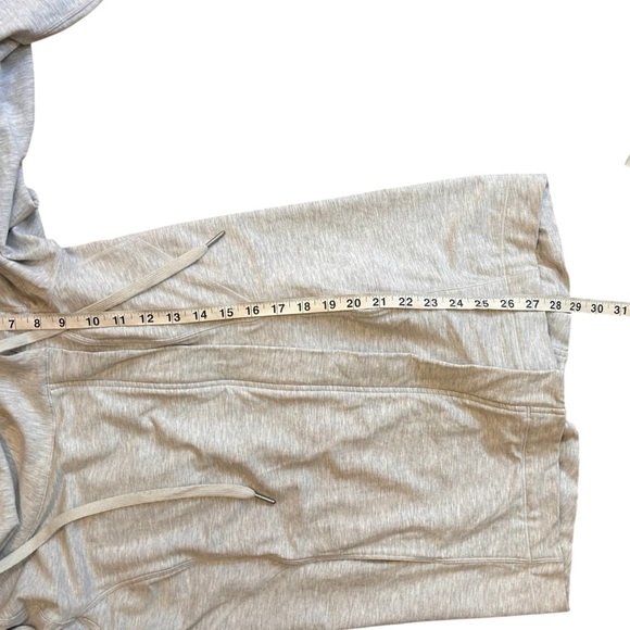 Lululemon Coast Easy Wrap- Heathered Grey Athletic Jacket- Size 4 - Picture 9 of 14